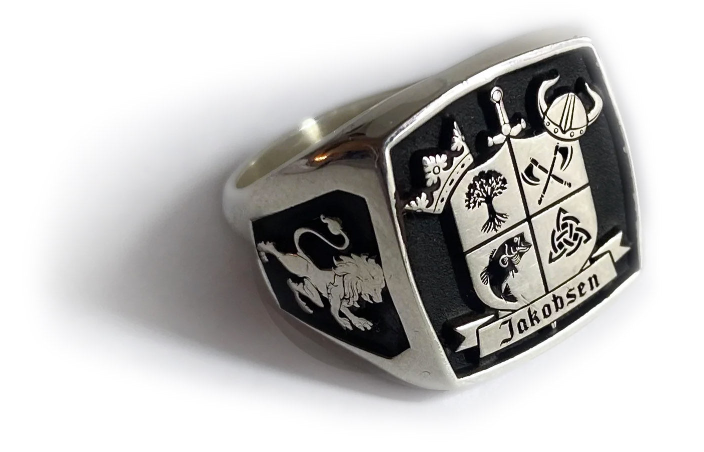 Coat of Arms Signet Ring, Customised, Personalized. Family Emblem.