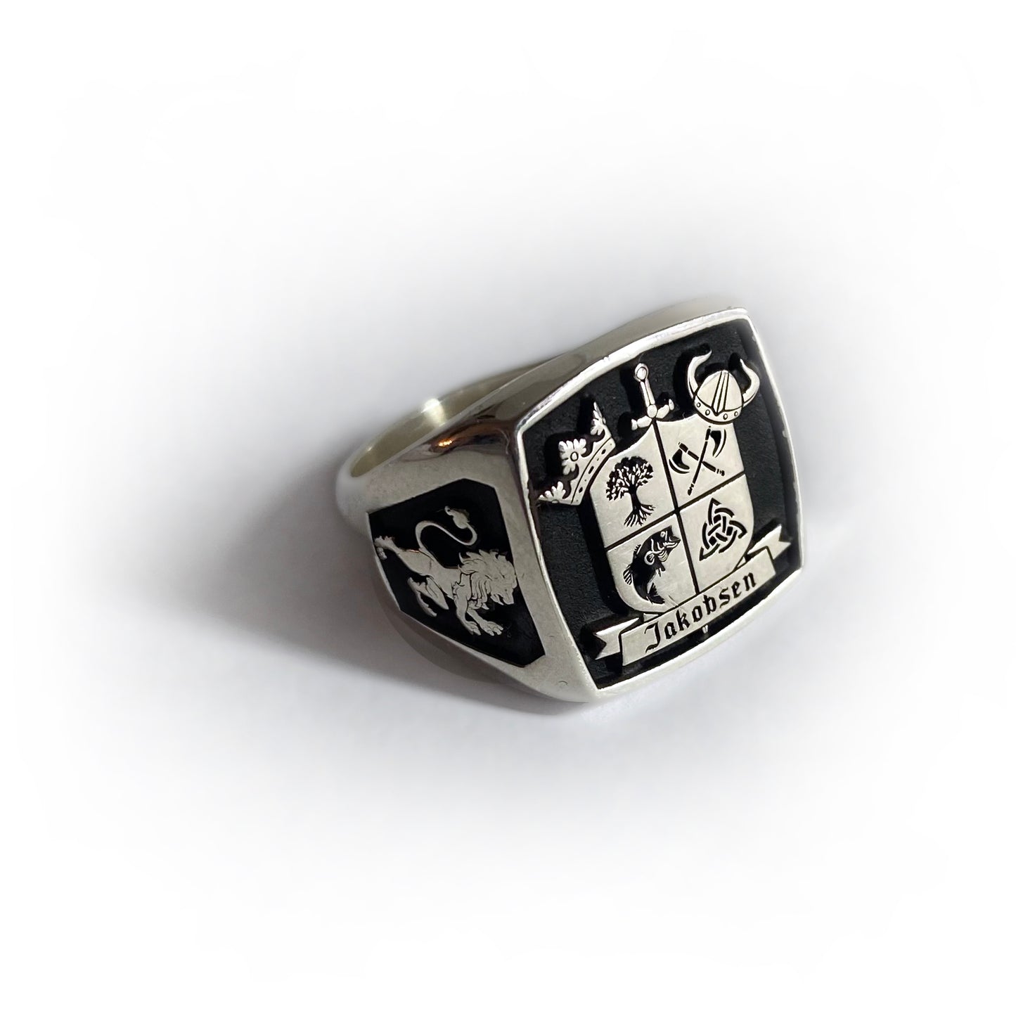 Coat of Arms Signet Ring, Customised, Personalized. Family Emblem.